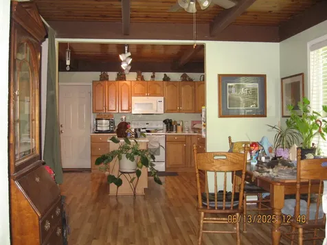 17007 Camp Day Lane Klamath Falls OR 97601