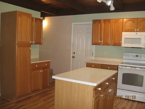 17007 Camp Day Lane Klamath Falls OR 97601