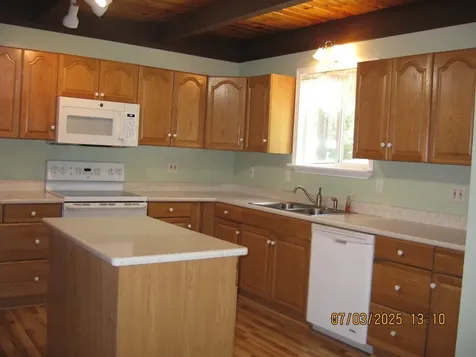 17007 Camp Day Lane Klamath Falls OR 97601