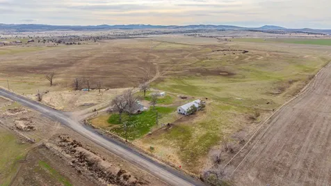 7507 NE Quaale Road Madras OR 97741