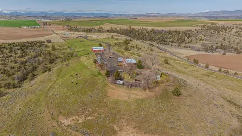 7507 NE Quaale Road Madras OR 97741