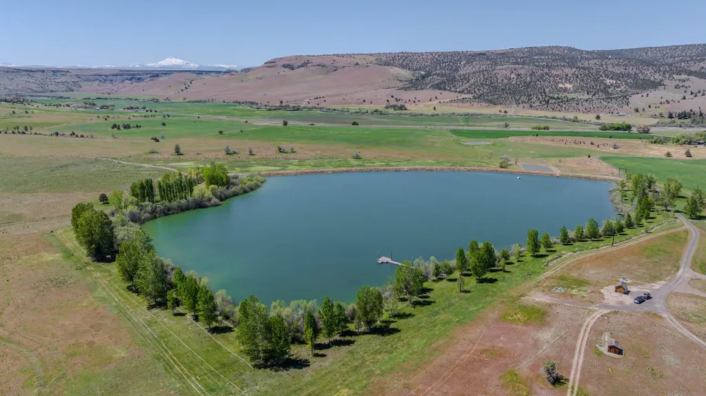 11251 NE Highway 97 Madras OR 97741