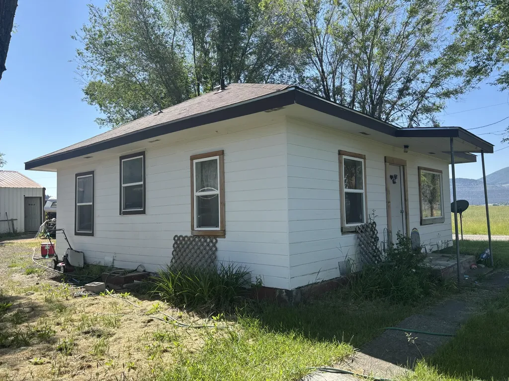 4791 Pine Grove Road Klamath Falls OR 97603