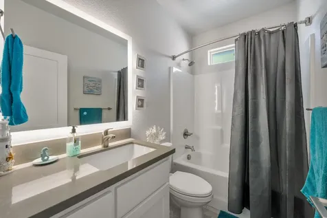 305 SW Tayberry Glen Lane Grants Pass OR 97527
