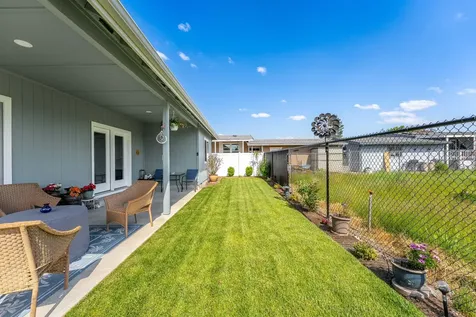 305 SW Tayberry Glen Lane Grants Pass OR 97527