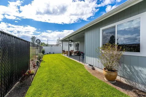 305 SW Tayberry Glen Lane Grants Pass OR 97527