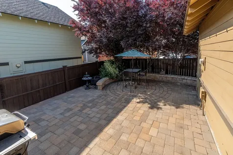 62721 Larkview Road Bend OR 97701