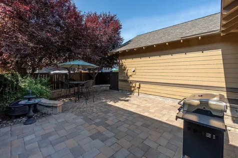 62721 Larkview Road Bend OR 97701
