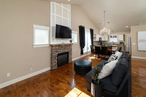 62721 Larkview Road Bend OR 97701