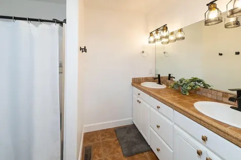 62721 Larkview Road Bend OR 97701