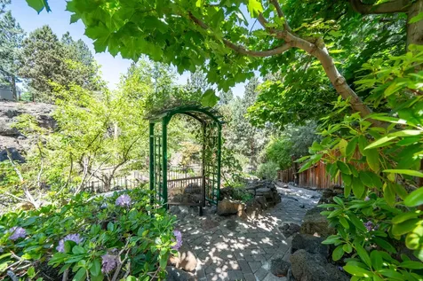 19954 Cliffrose Drive Bend OR 97702