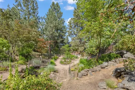 19954 Cliffrose Drive Bend OR 97702