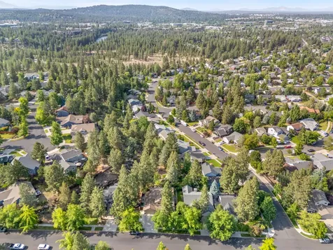 19954 Cliffrose Drive Bend OR 97702
