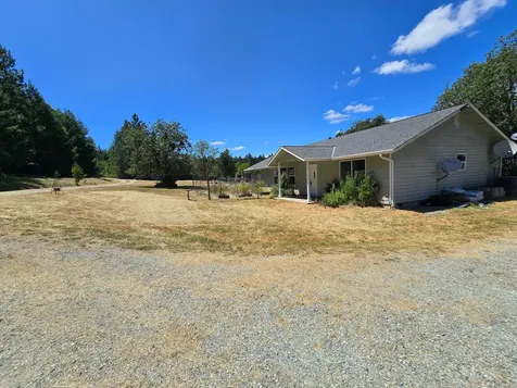 2157 Ferguson Lane Days Creek OR 97429