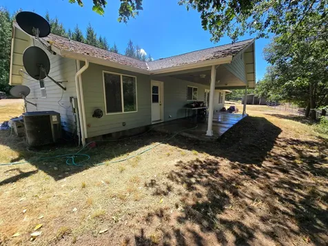 2157 Ferguson Lane Days Creek OR 97429
