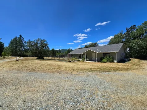 2157 Ferguson Lane Days Creek OR 97429