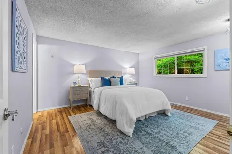 1710 Highlight Court S Salem OR 97302