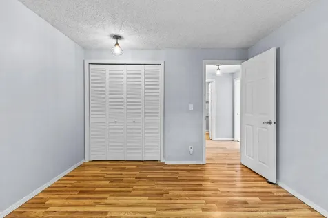 1710 Highlight Court S Salem OR 97302