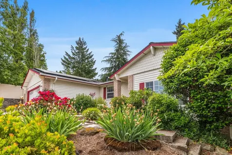 1710 Highlight Court S Salem OR 97302