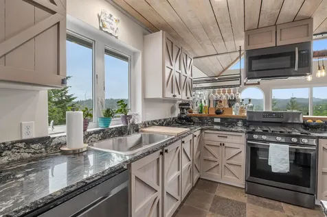54431 Morrison Road Bandon OR 97411