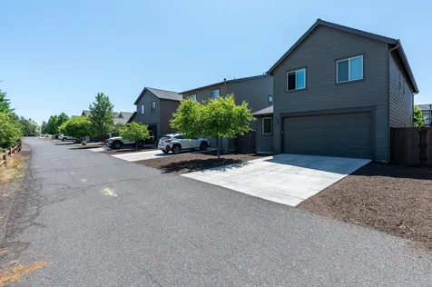 3130 SW 28th Street Redmond OR 97756