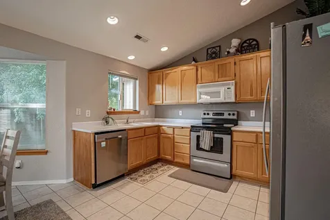 1841 Layla Drive Medford OR 97501