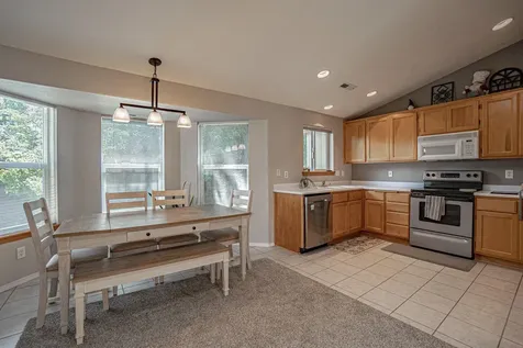1841 Layla Drive Medford OR 97501