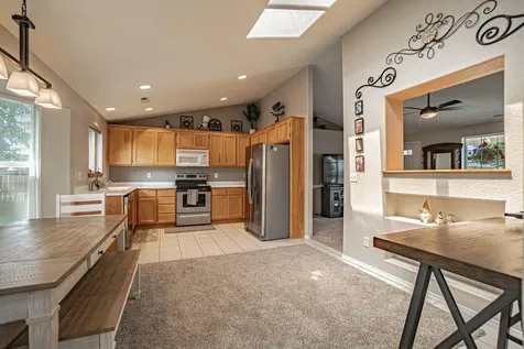 1841 Layla Drive Medford OR 97501
