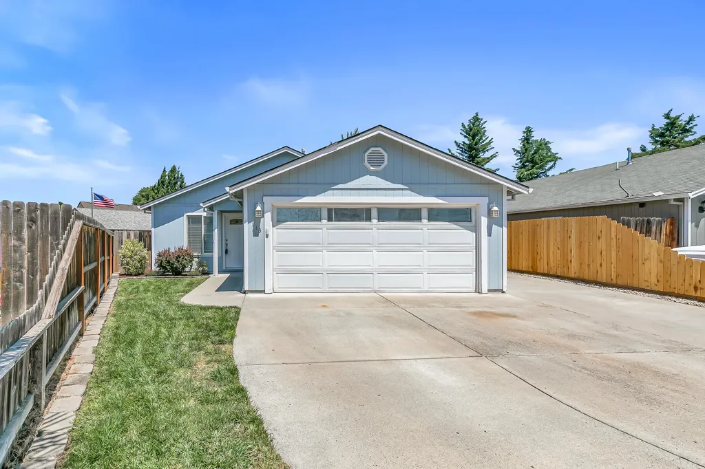 113 Horton Circle Medford OR 97501