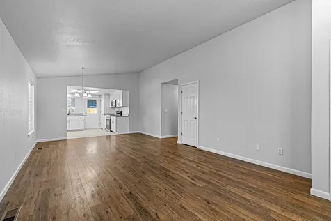 113 Horton Circle Medford OR 97501