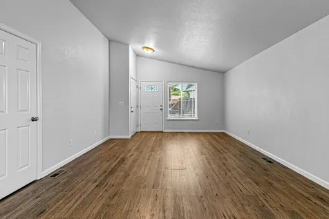 113 Horton Circle Medford OR 97501