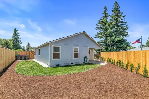 113 Horton Circle Medford OR 97501