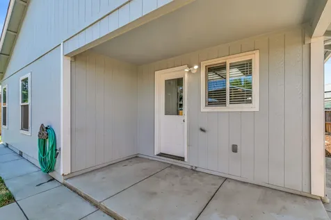 113 Horton Circle Medford OR 97501