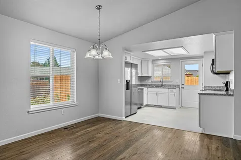 113 Horton Circle Medford OR 97501