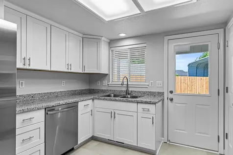113 Horton Circle Medford OR 97501