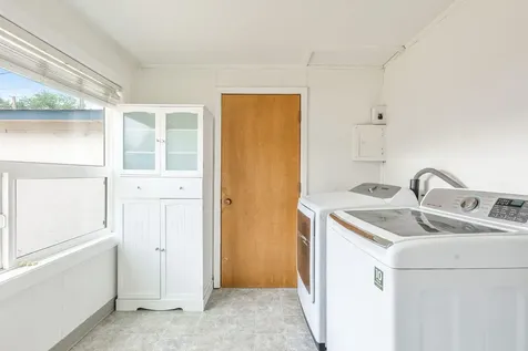 71 SW 2nd Street Madras OR 97741
