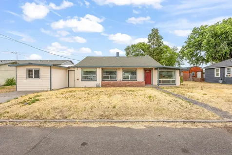 71 SW 2nd Street Madras OR 97741