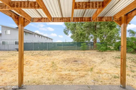 71 SW 2nd Street Madras OR 97741