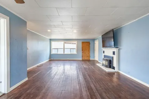 71 SW 2nd Street Madras OR 97741