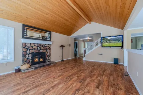 7888 Redthorne Road Rogue River OR 97537