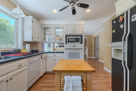 7888 Redthorne Road Rogue River OR 97537