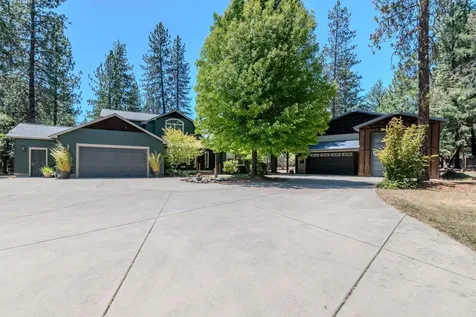 7888 Redthorne Road Rogue River OR 97537