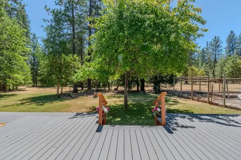 7888 Redthorne Road Rogue River OR 97537