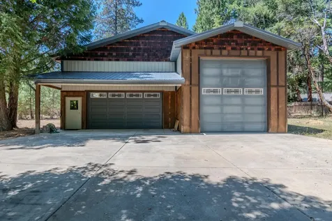 7888 Redthorne Road Rogue River OR 97537