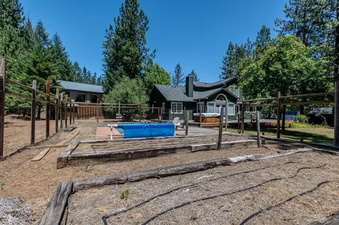 7888 Redthorne Road Rogue River OR 97537