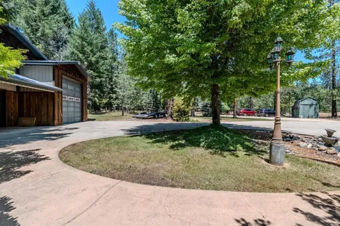 7888 Redthorne Road Rogue River OR 97537