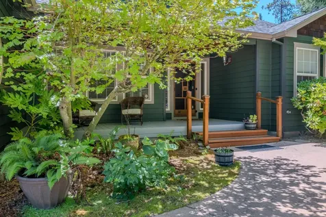 7888 Redthorne Road Rogue River OR 97537