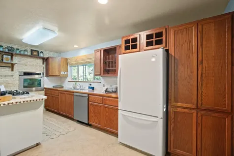 1342 SE Priscilla Lane Grants Pass OR 97526