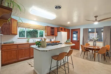1342 SE Priscilla Lane Grants Pass OR 97526