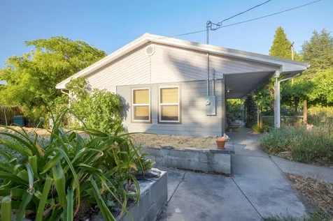 1342 SE Priscilla Lane Grants Pass OR 97526
